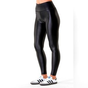 NoliYoga Black Liquid Legging